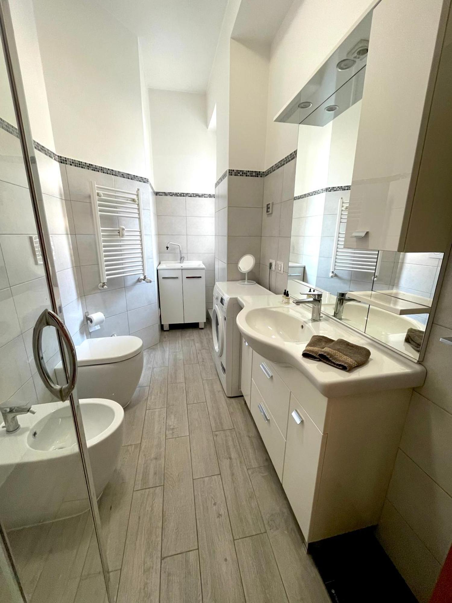 Lucens Domus Appartamento Roma Quartiere Trieste - Vicino Metro B1 - 외부 사진